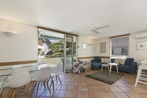 Beach House On Hastings Beach Houses 22 Hastings St - Local Tourism 5