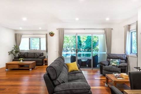 Woody Lifestyle One Bedroom Apartment - Accommodation Australia 1