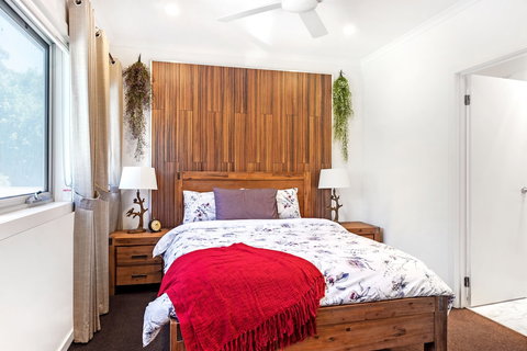 Woody Lifestyle One Bedroom Apartment - Accommodation Australia 6