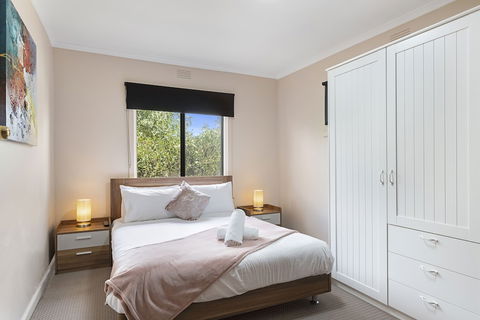 The Gazebo Place - Spacious 4 Bedroom Near Murray River - Accommodation Australia 5