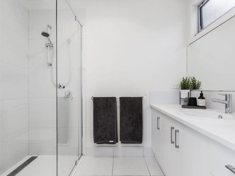 YOU ME & THE SEA BLAIRGOWRIE - Accommodation Australia 2