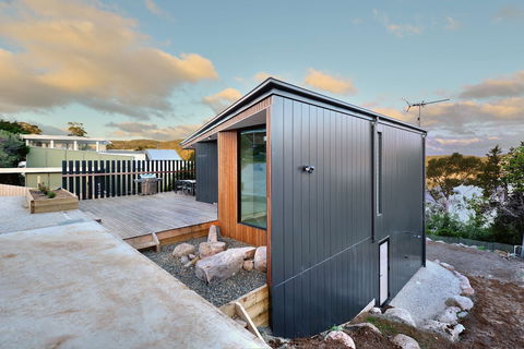 Furneaux - Accommodation Australia 0