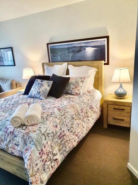 FAMILY ISLAND GETAWAY BEACHFRONT APARTMENT - Australia Shopping 6