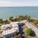 FAMILY ISLAND GETAWAY BEACHFRONT APARTMENT - Australia Shopping 0