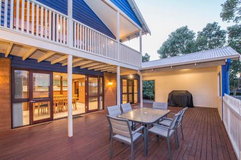 Ultramarine - Accommodation Australia 5