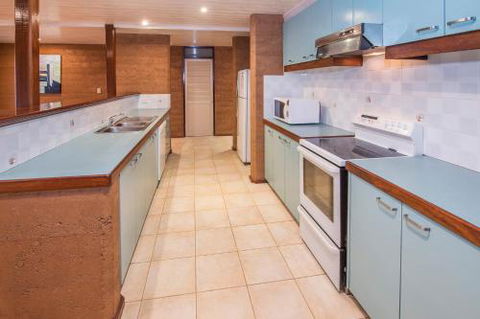 Ultramarine - Accommodation Australia 6