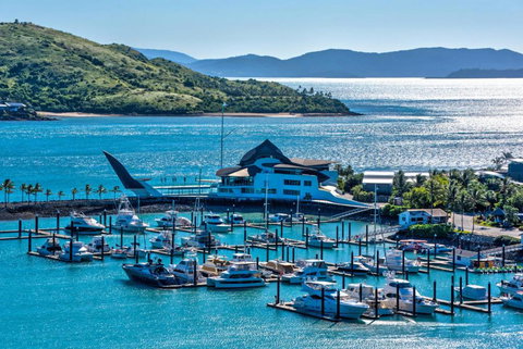 Uisce Luxury Holiday House With Jacuzzi Pool Table Cinema Premium Foxtel & Two Buggies - Australia Shopping 2