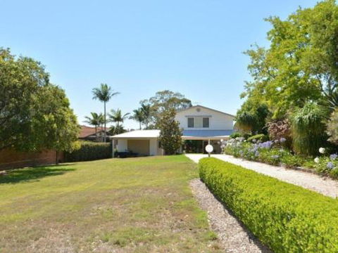 Morisset Waterfront 1bdr Studio Looking Over Trinity Marina - Australia Shopping 3