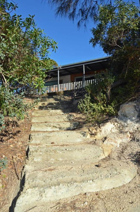 CDC 625 Beach House - Accommodation Australia 2