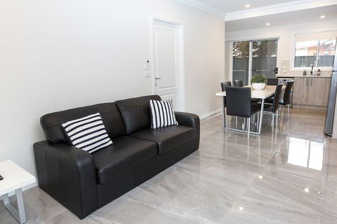 Wagga Apartments 2 - Accommodation Australia 5