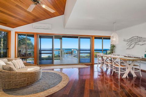 Seascape At 19 Pindari Privacy Space Views - Accommodation Australia 3