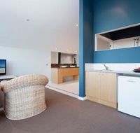 Venabu on Garuwa 20 Garuwa Street spectacular house with fabulous views - Accommodation Australia