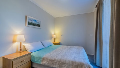 Family Home On 14 Lansell In Cowes - Local Tourism 5