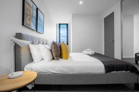 Designer 2 Bedroom Apartment In Parkville - Accommodation Australia 0