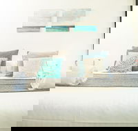 Modern And Chic Apartment Next To Parramatta Station - Australia Shopping