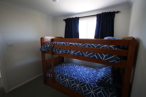The Beach House Ledge Point - Local Tourism 4