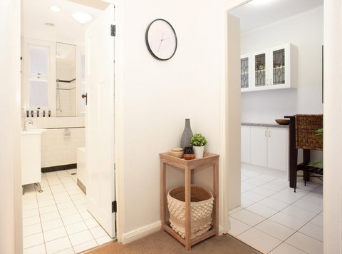 Art Deco Delight - Australia Shopping 3