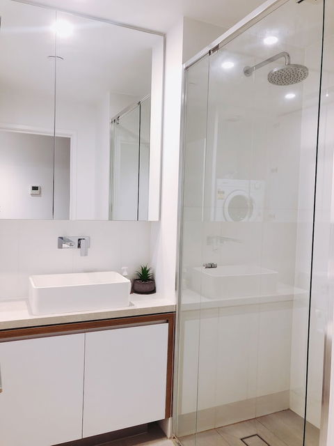 FV Apartments - Accommodation Australia 2
