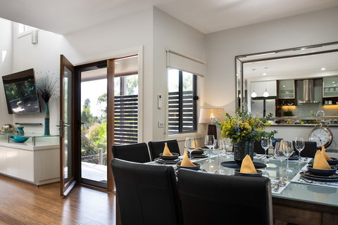 Arabella Meadows - Local Tourism 6