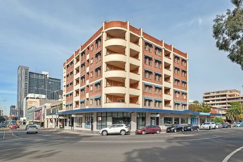 Urban Escape Parramatta - Australia Shopping 0