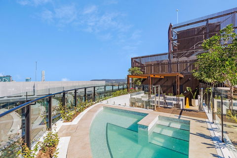 FV Dream 2 BED Apt+ Pool+ Free Parking Qfv211-16 - Accommodation Australia 1