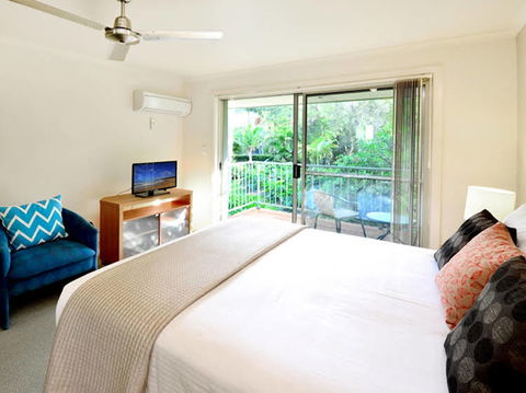 Diggers Beach Villa At Aanuka Resort - Accommodation Australia 4