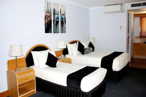 The Capital Airport Motel - Accommodation Australia 7