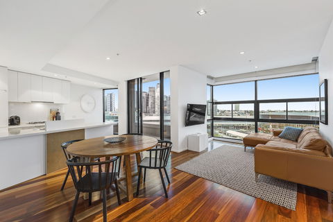 Melbourne Holiday Apartments Flinders Wharf - Accommodation Australia 5