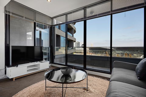 Melbourne Holiday Apartments Flinders Wharf - Accommodation Australia 2