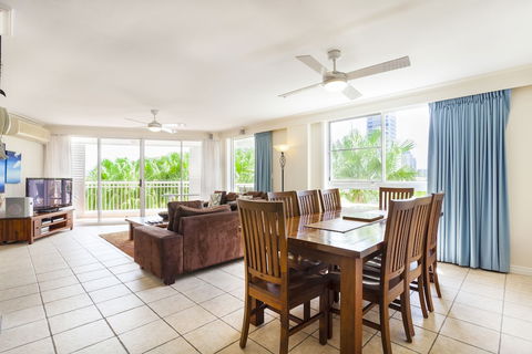 La Grande Apartments Broadbeach - Accommodation Australia 1