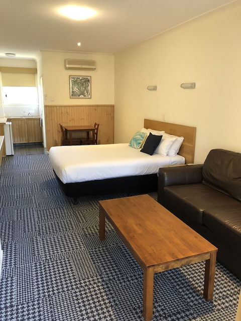 Bright Avenue Motor Inn - Accommodation Australia 5