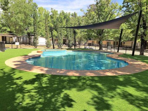 NRMA Bright Holiday Park - Bed n Breakfasts 3