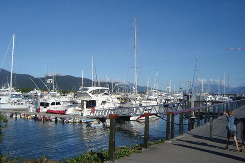 Marlin Gateway Holiday Apartments - Bed n Breakfasts 4
