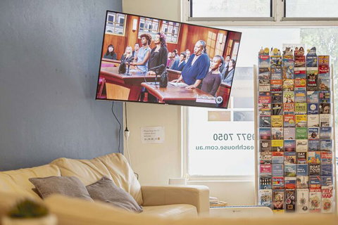 Manly Beach House - Australia Shopping 2