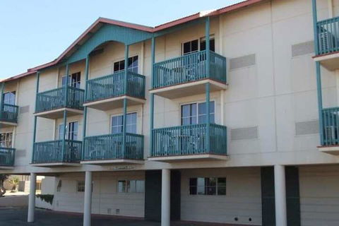 Heritage Resort Shark Bay - Bed n Breakfasts 4