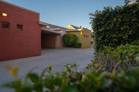 Portman House - Accommodation Australia 5