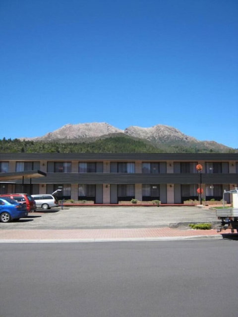 Queenstown Motor Lodge - Local Tourism 4