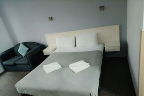 Excelsior Motor Inn - Accommodation Australia 0