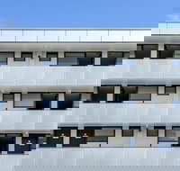 The Mid Pacific - Australia Shopping