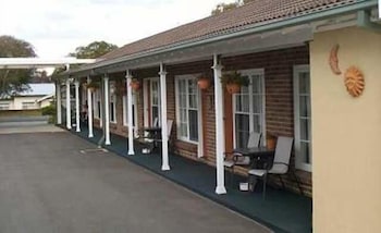 George Bass Motor Inn - Accommodation Australia 0