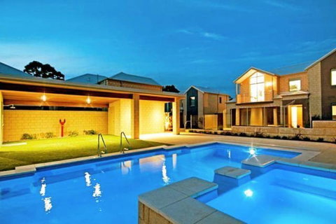 Serenity On The Terrace - Accommodation Australia 6