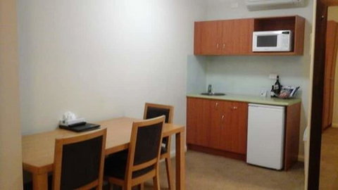 Willows Motel Goulburn - Accommodation Australia 6