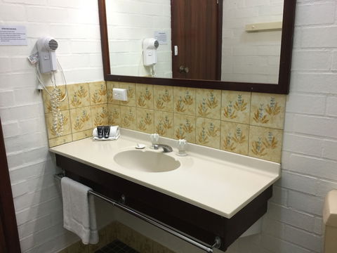 Bayview Motel - Local Tourism 4