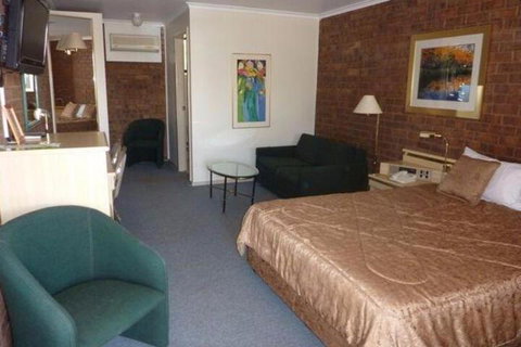 Countryman Motor Inn - Accommodation Australia 5