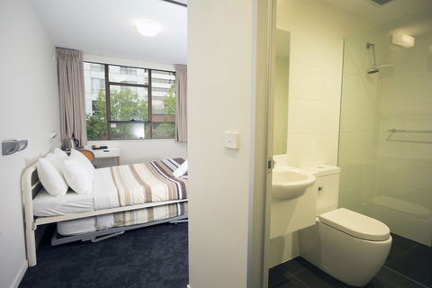 Canberra City YHA - Hostel - Local Tourism 5