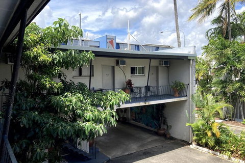 Cairns City Motel - Accommodation Australia 1