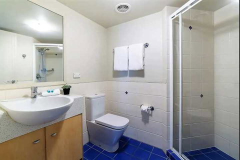 Gold Coast Apartment At Sandcastles On Broadwater - Local Tourism 4