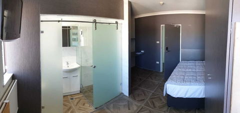 Seranin Bathurst - Australia Shopping 3