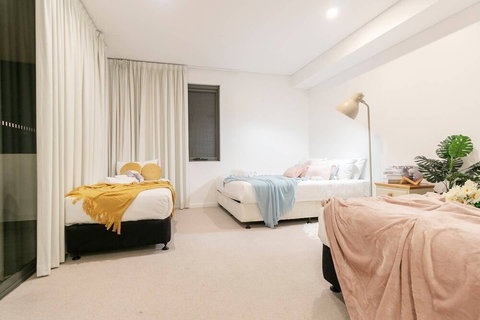 A19 Darling Harbour 2 BDR APT - Australia Shopping 5