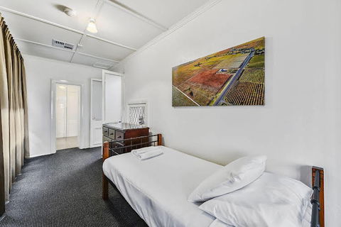 Triune House Bed & Breakfast - Accommodation Australia 0